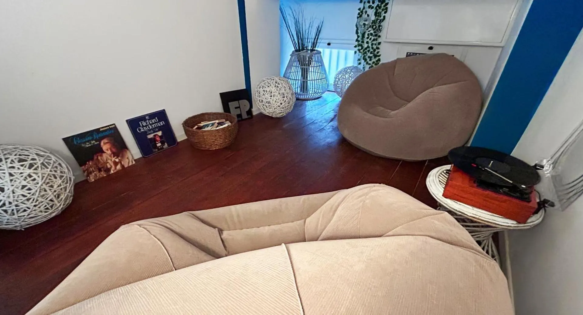House Ladder Apartment Sesto San Giovanni