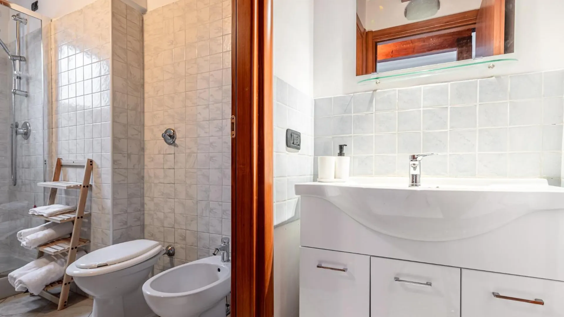 House Ladder Apartment Sesto San Giovanni