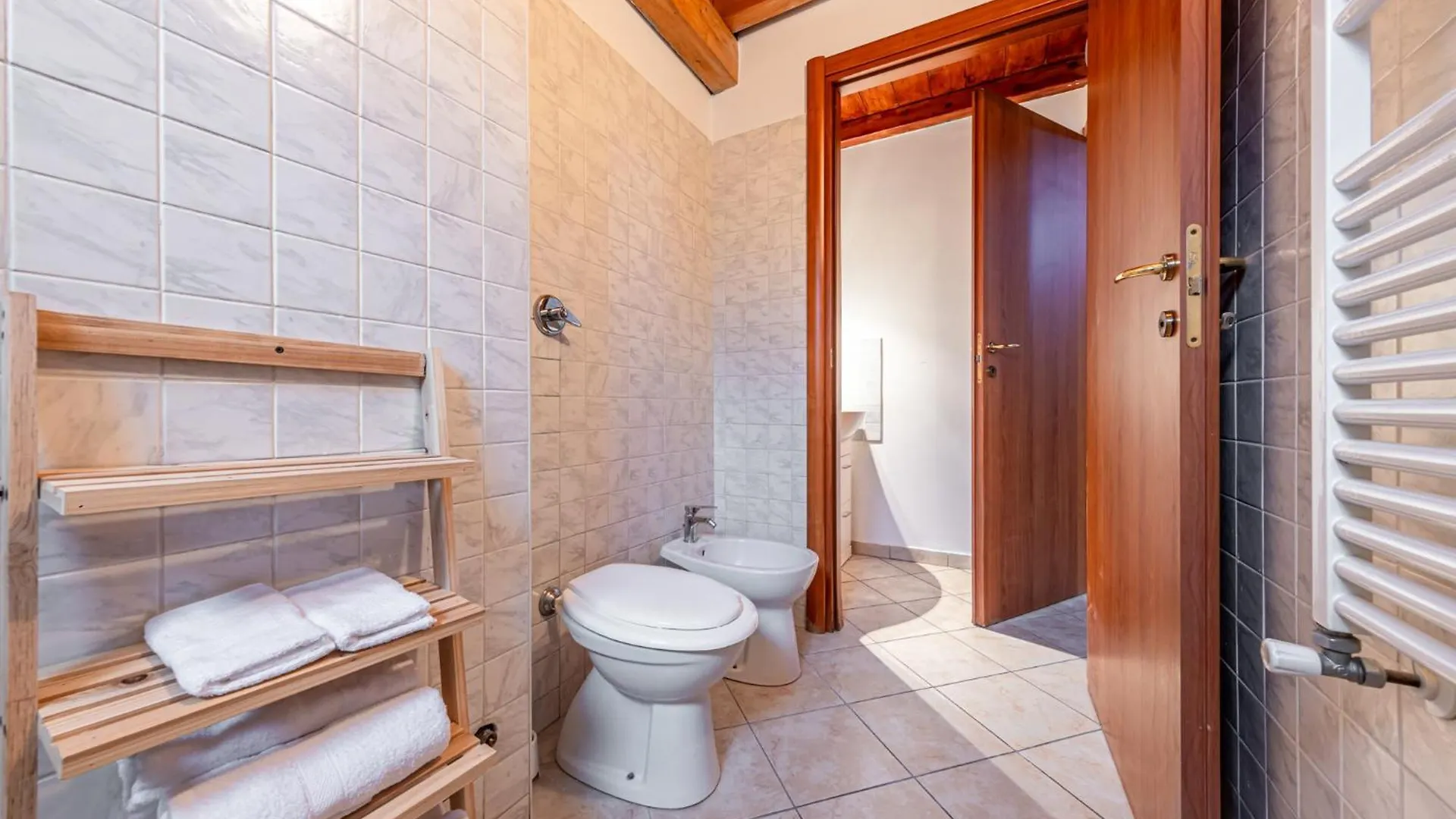 House Ladder Apartment Sesto San Giovanni